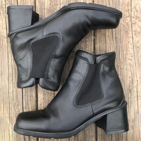 Ecco Shoes - Ecco Black Leather Ankle Boots size 5